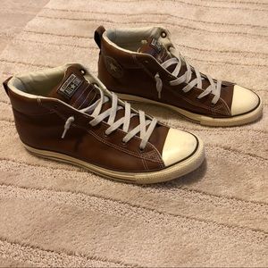 Converse all star chuck Taylor’s (leather)